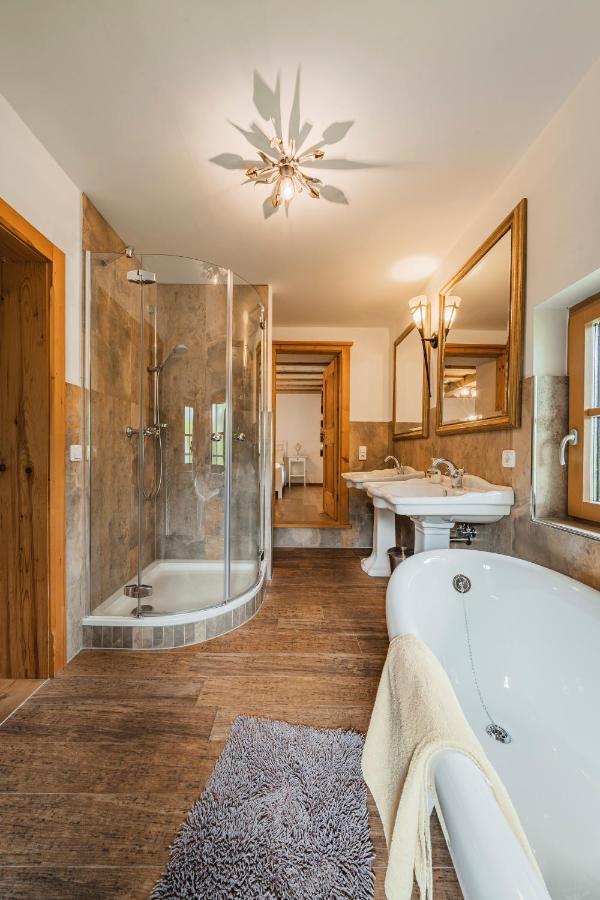 バート・ゴイーザーン Ferienhaus Gut - Eisenlehenヴィラ エクステリア 写真